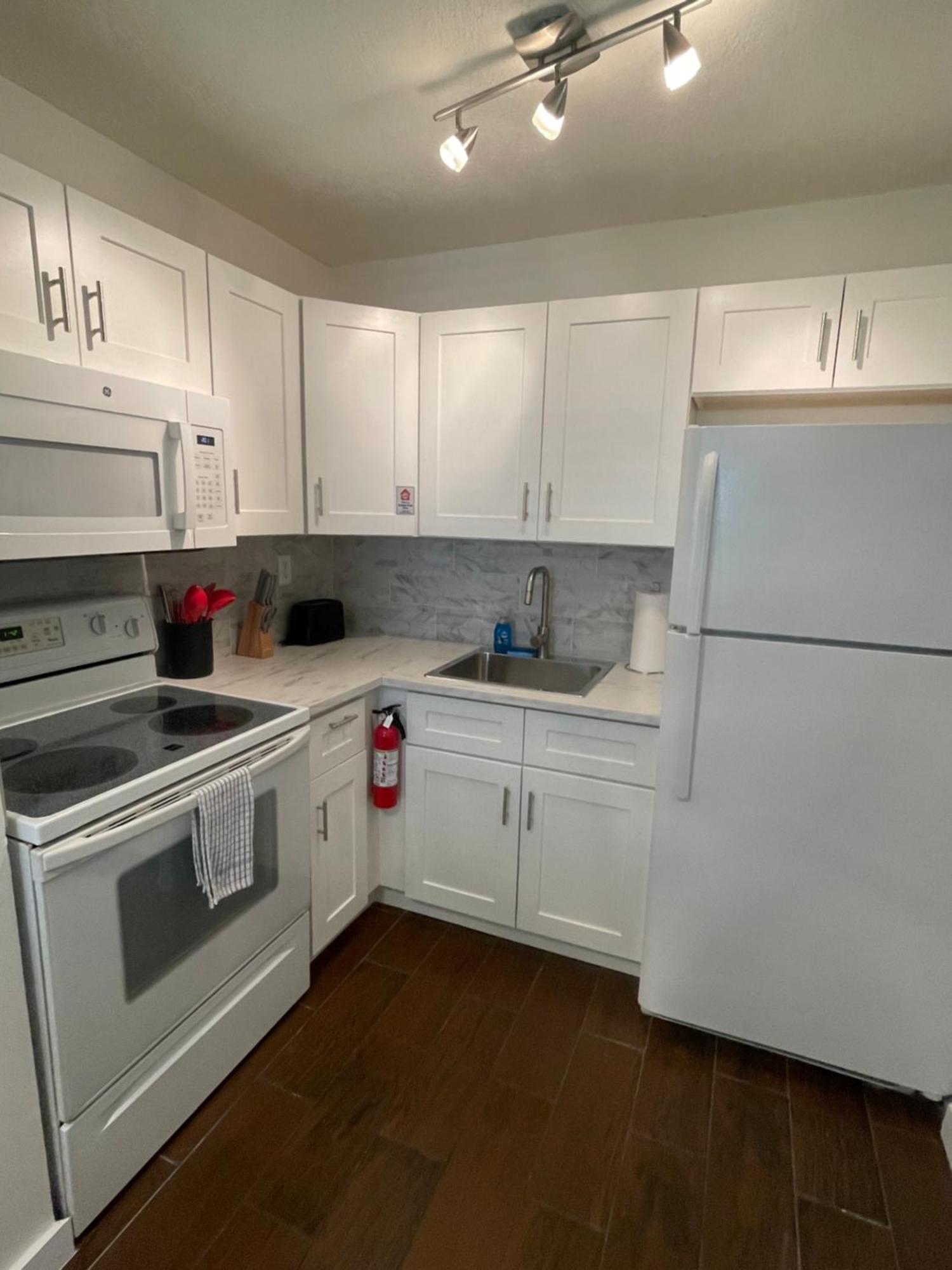 City First Story Apartments & Cottage Fort Lauderdale Buitenkant foto