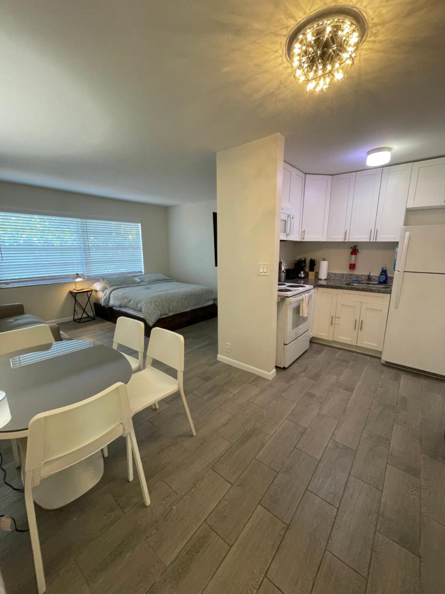 City First Story Apartments & Cottage Fort Lauderdale Buitenkant foto
